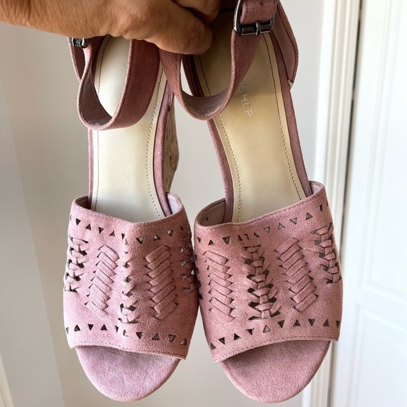 Marc Fisher size 9.5 wedges - Picture 12 of 16